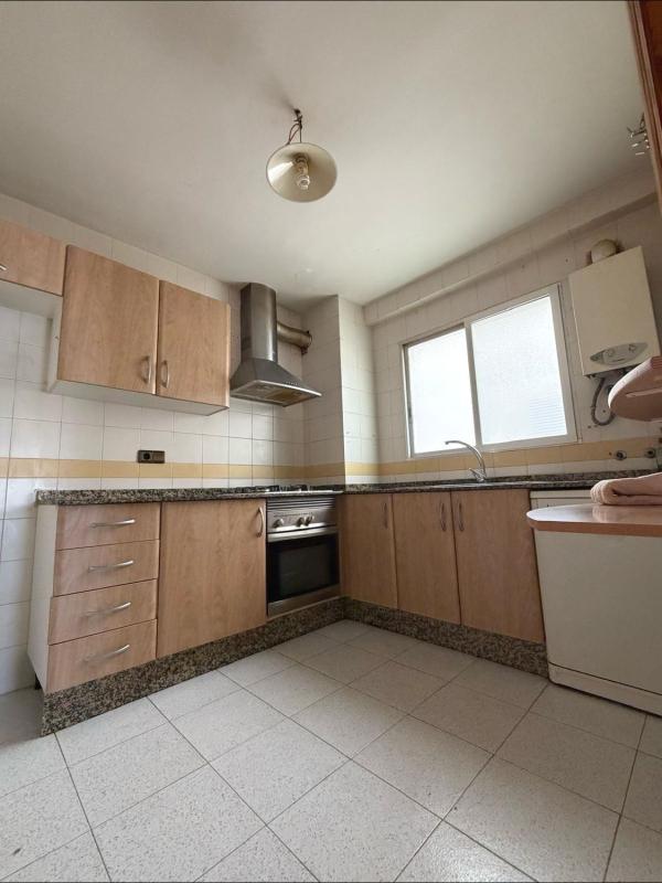Продажа дуплекса на Dúplex en Campello Playa, El Campello, Эль Кампельо photo 2