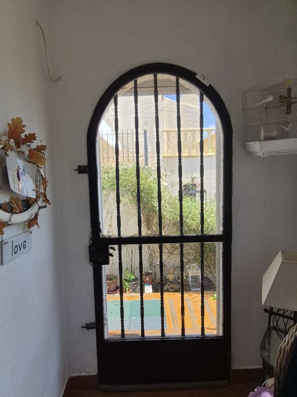 Properties for sale and rent in Spain photo 2