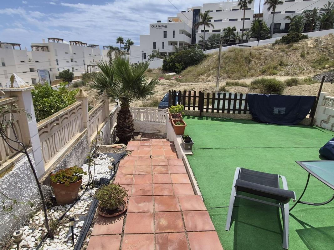 Properties for sale and rent in Spain photo 4