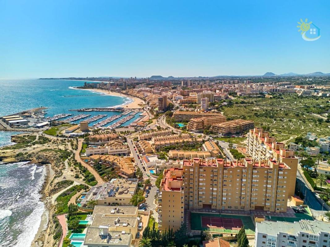 Sale of apartment in Piso en Avenida de la Almadraba, 2 D, Pueblo Español - Coveta Fumá, El Campello, El Campello
photo 1