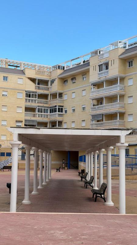 Sale of apartment in Piso en Calle Sant Bartomeu, Campello Playa, El Campello, El Campello
photo 2