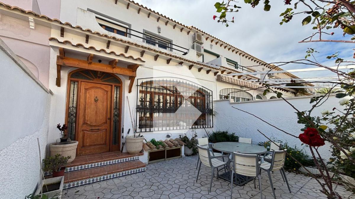 Properties for sale and rent in Spain photo 1