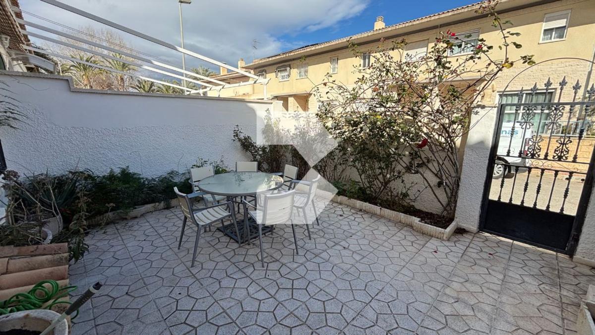Properties for sale and rent in Spain photo 2