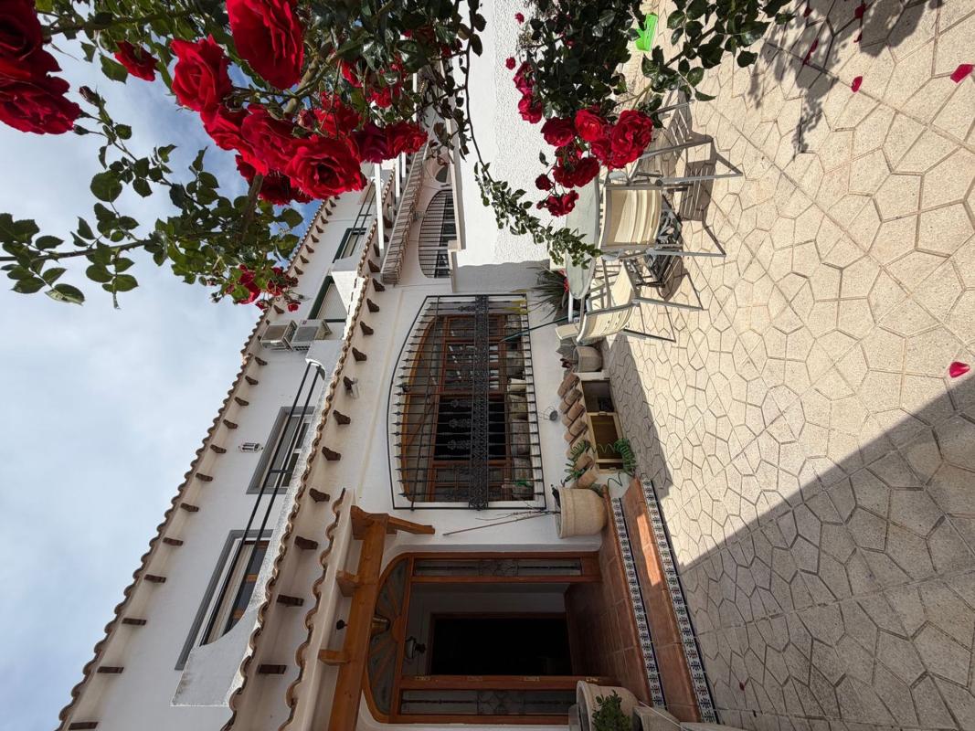 Properties for sale and rent in Spain photo 1