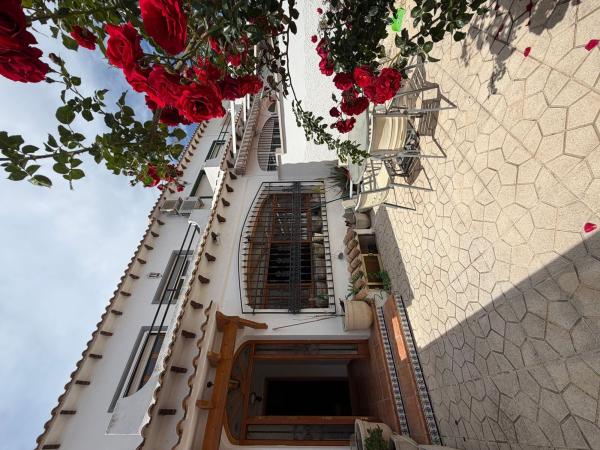 Chalet adosado en Calle Serra de Mariola, Campello Pueblo, El Campello photo 1