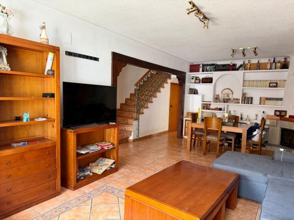 Chalet adosado en Calle Serra de Mariola, Campello Pueblo, El Campello photo 4