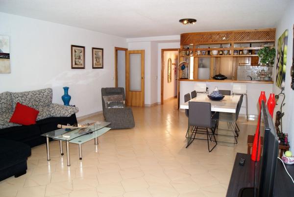 Sale of flat in Piso en Avenida San Bartolome, Campello Playa, El Campello, El Campello
 photo 2