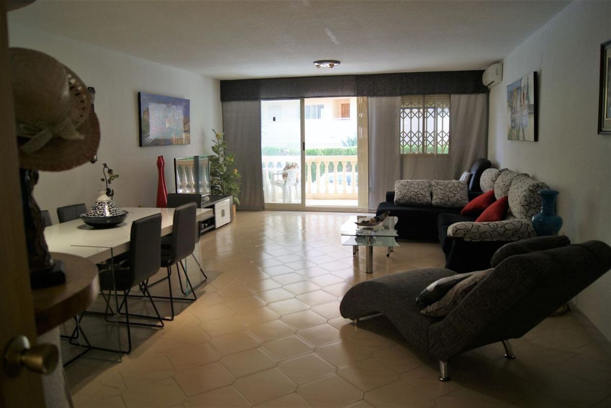 Sale of apartment in Piso en Avenida San Bartolome, Campello Playa, El Campello, El Campello
 photo 3