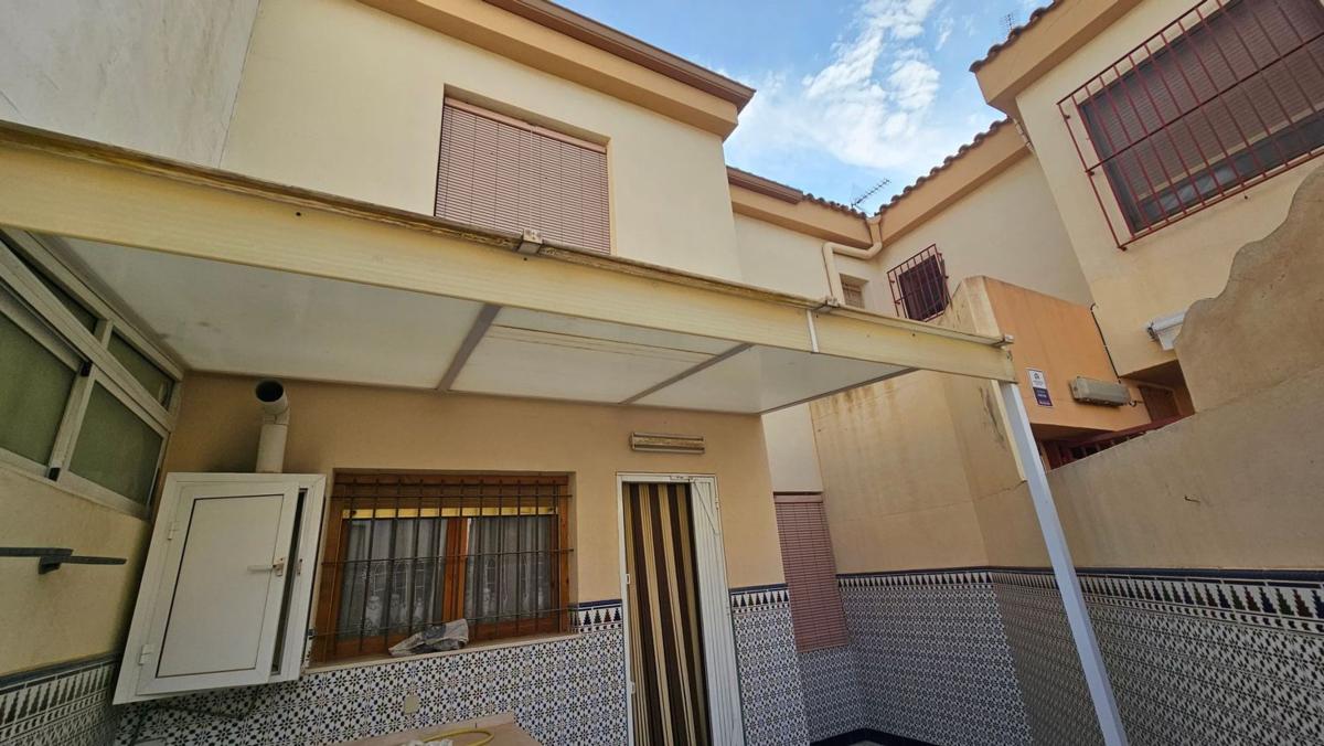 Properties for sale and rent in Spain photo 2
