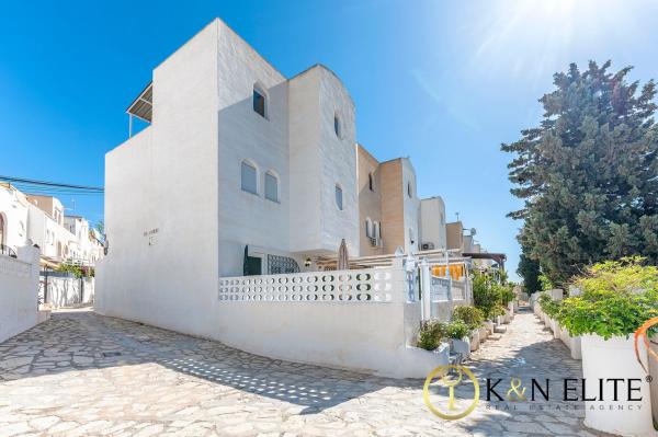Chalet adosado en Calle Pla de l'Amerador, Pueblo Español - Coveta Fumá, El Campello thumbnail 2
