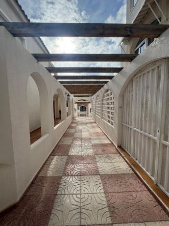 Chalet adosado en Calle de Juan de la Cierva, Playa Muchavista, El Campello thumbnail 1