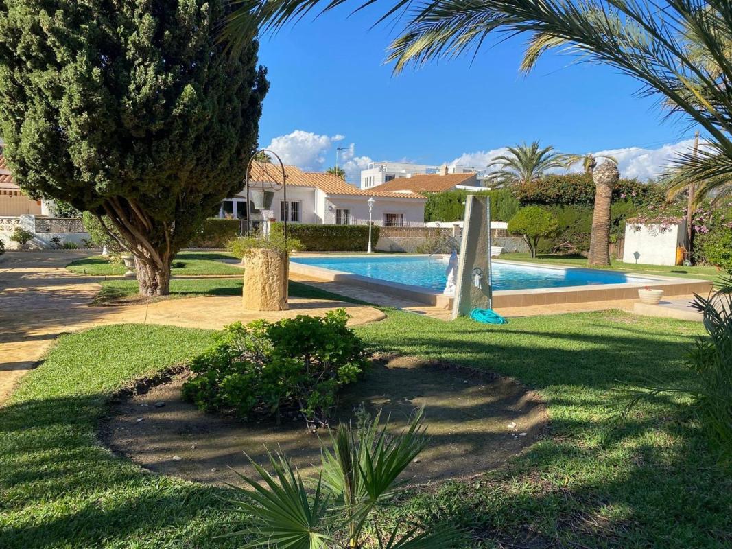 Properties for sale and rent in Spain photo 2