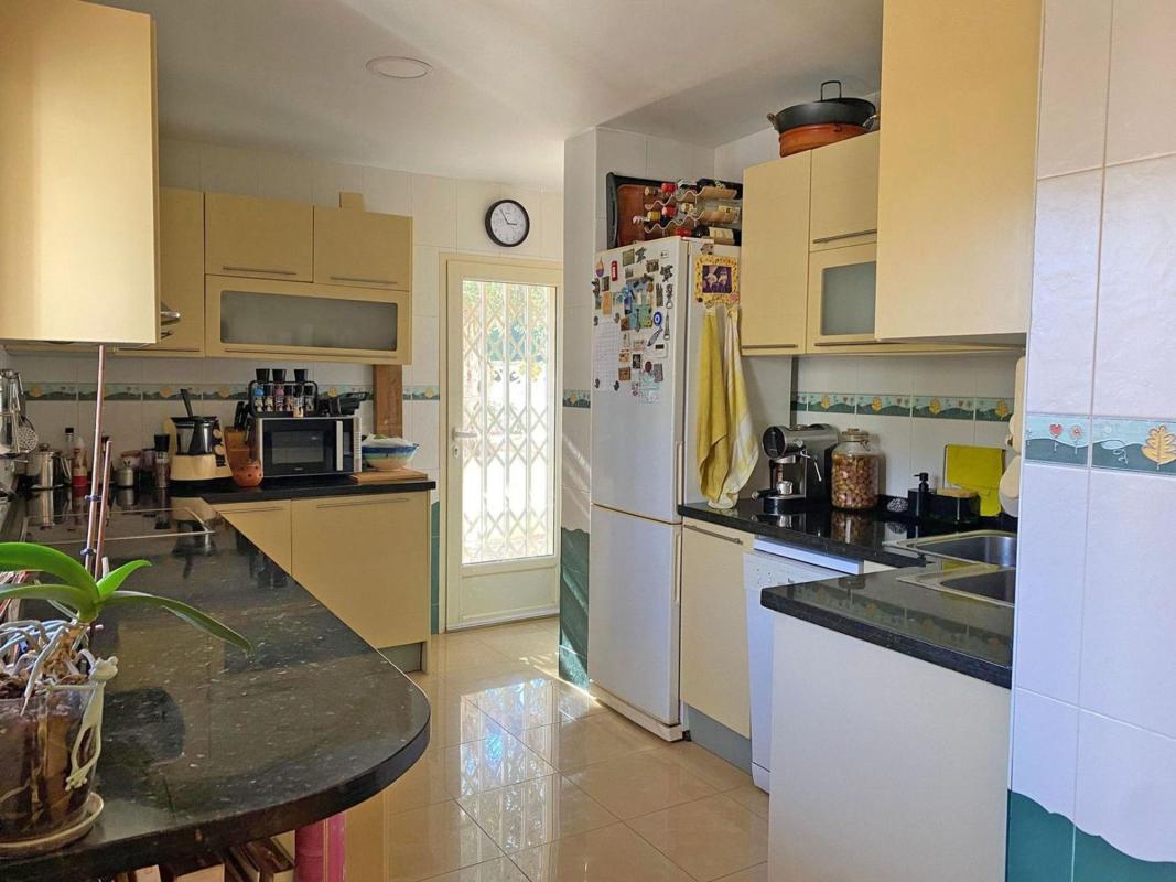 Properties for sale and rent in Spain photo 4