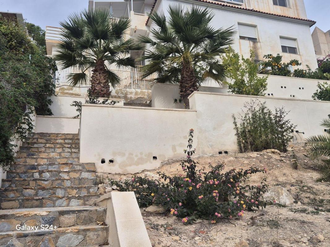 Properties for sale and rent in Spain photo 2