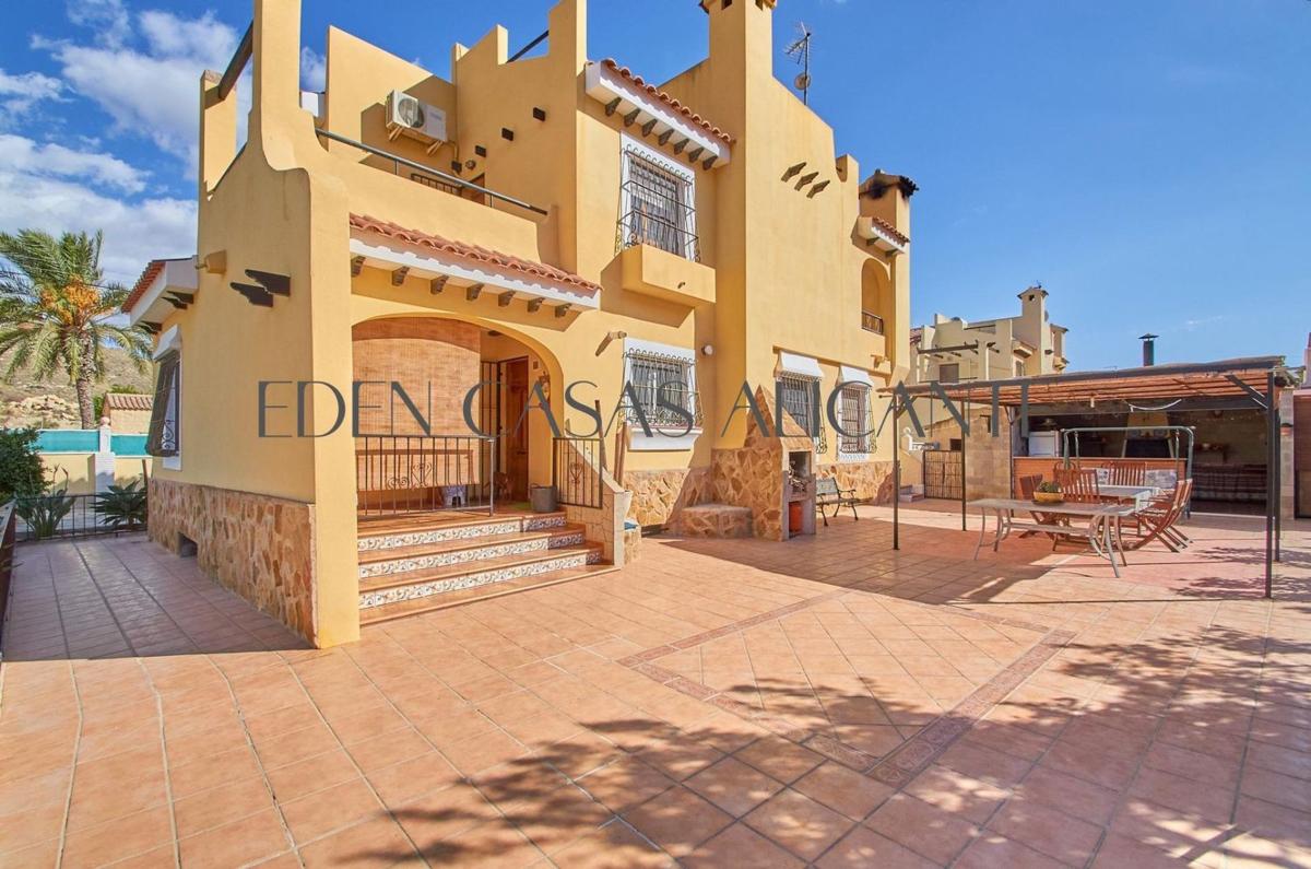 Properties for sale and rent in Spain photo 1