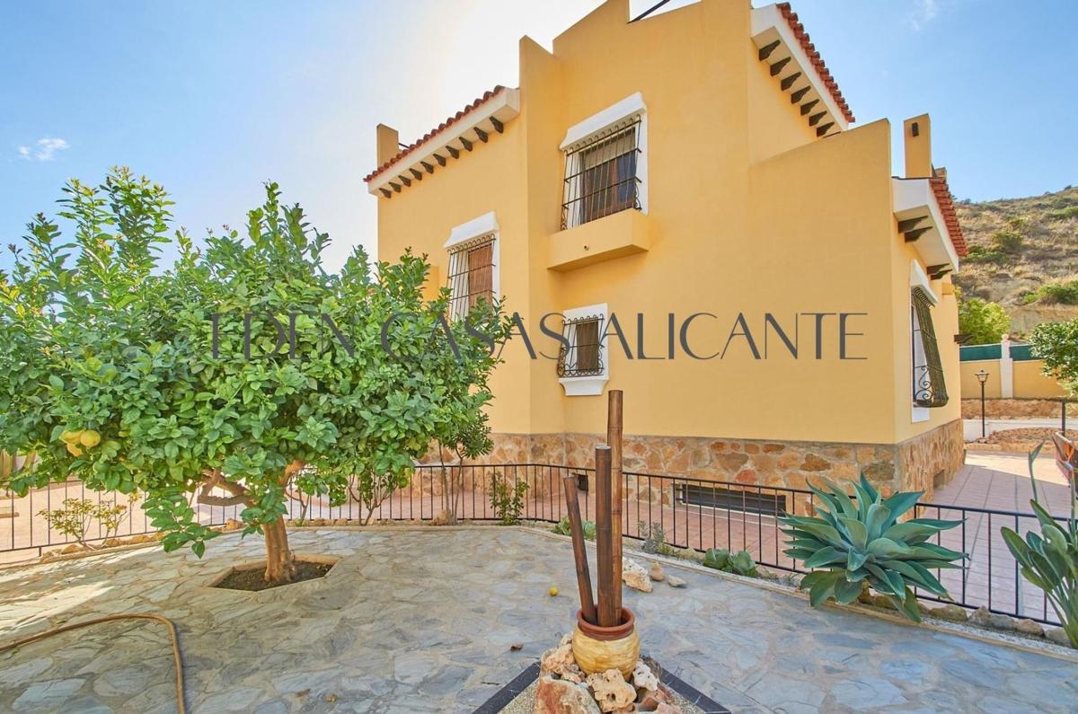 Properties for sale and rent in Spain photo 5