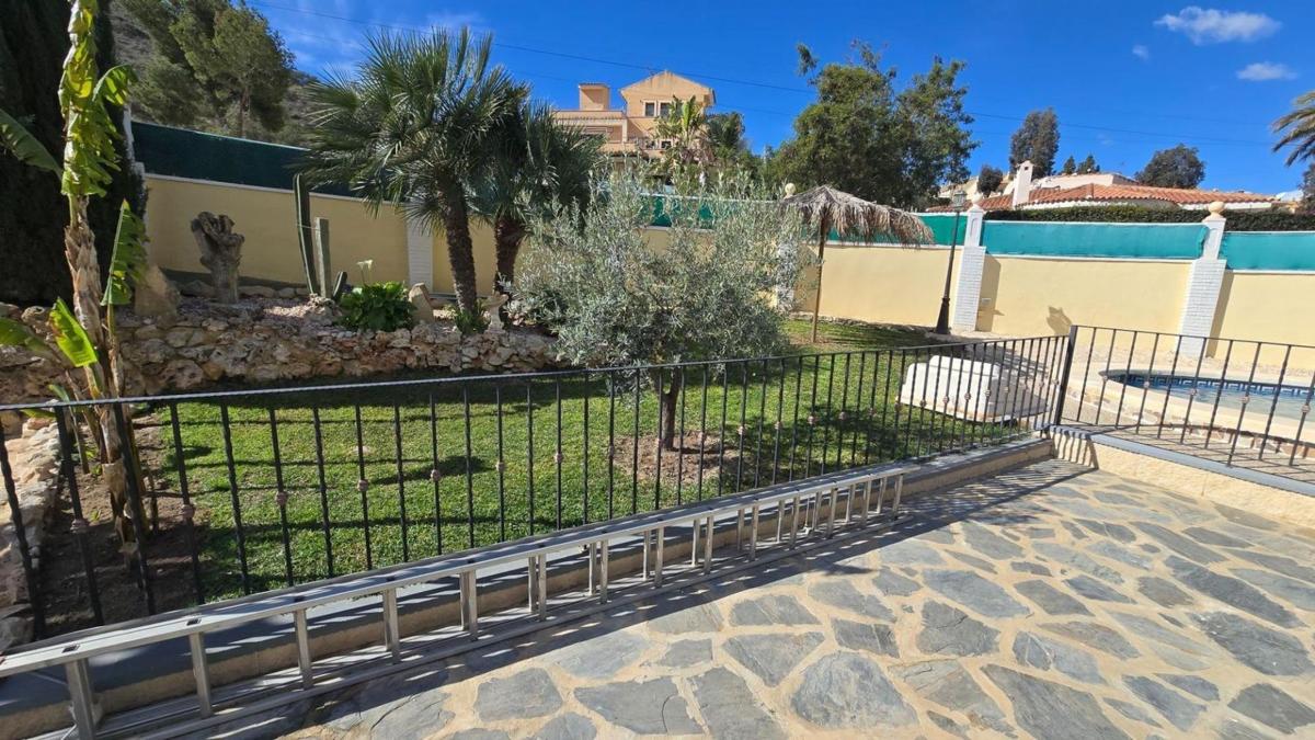 Properties for sale and rent in Spain photo 3