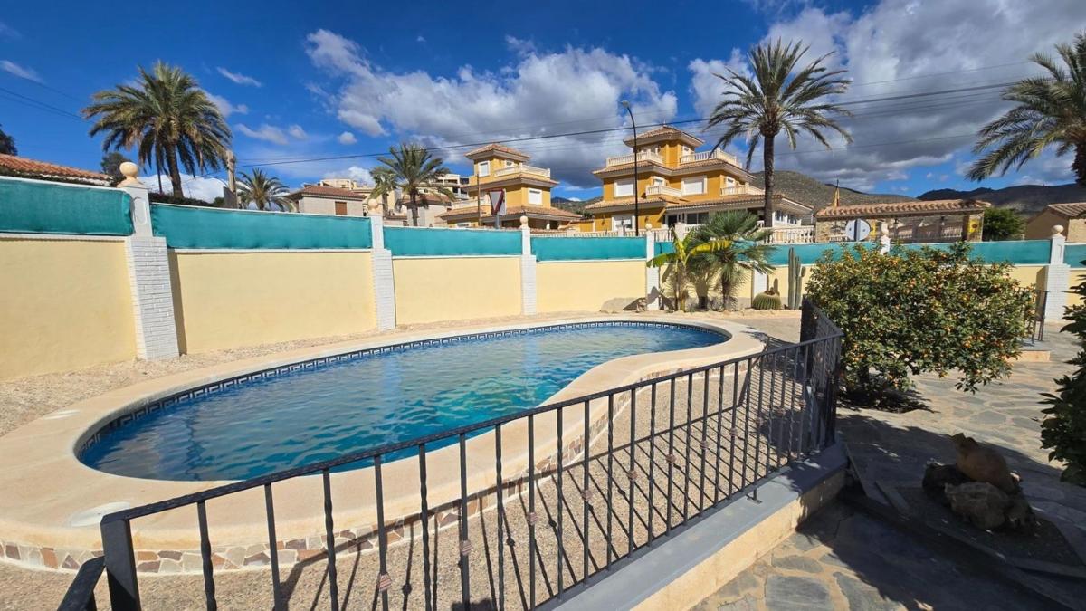 Properties for sale and rent in Spain photo 4