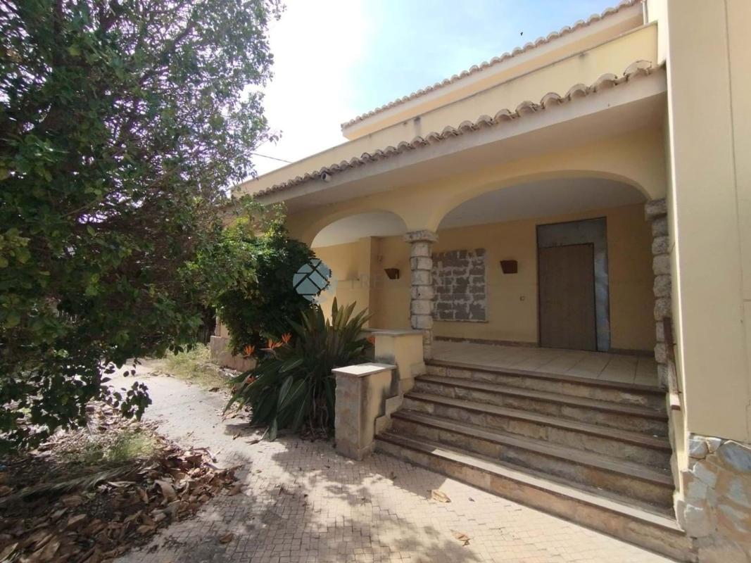 Sale of independent chalet in Casa o chalet en Calle del Convent, Campello Pueblo, El Campello, El Campello
photo 3
