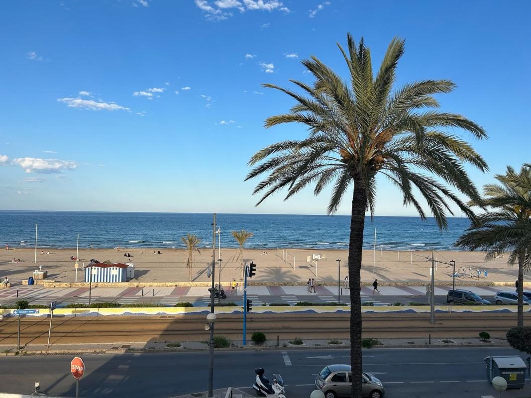 Venta de piso en Piso en Columbretes De Les, 1, Playa Muchavista, El Campello, El Campello
 photo 2
