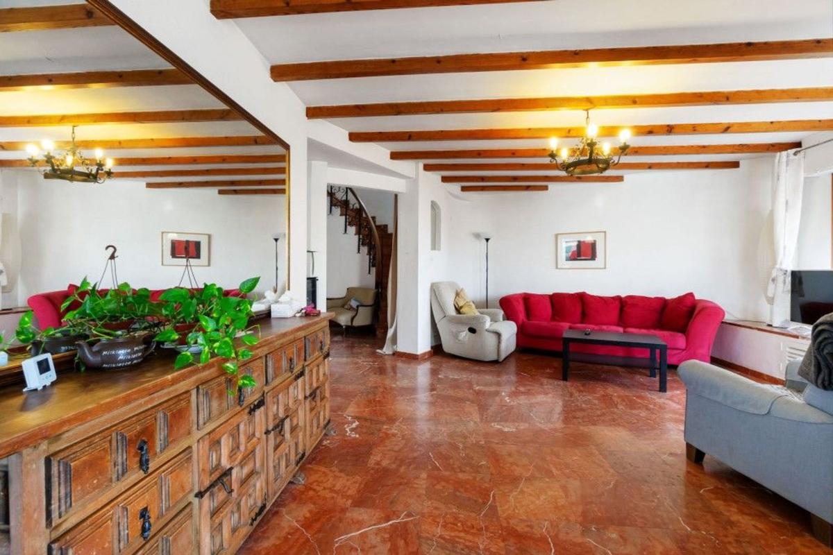 Properties for sale and rent in Spain photo 4