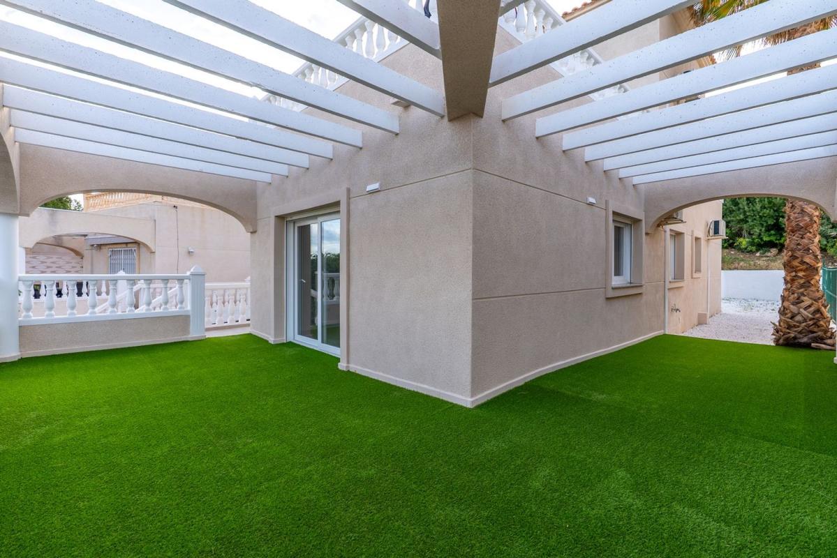 Properties for sale and rent in Spain photo 4