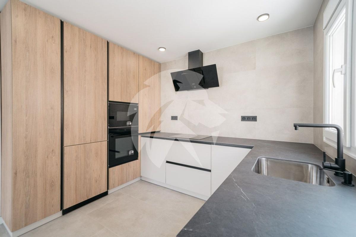 Properties for sale and rent in Spain photo 1