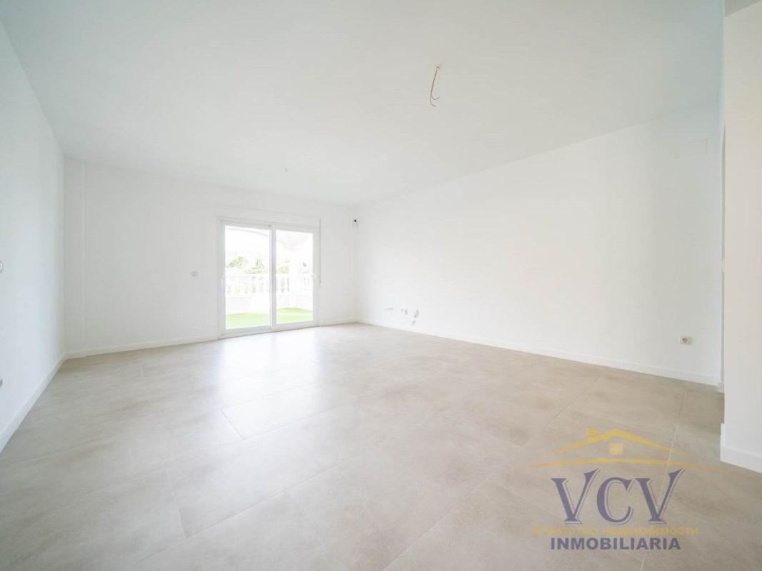 Properties for sale and rent in Spain photo 5