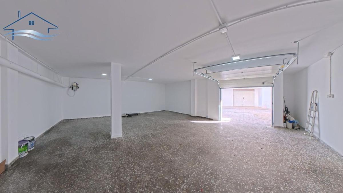 Properties for sale and rent in Spain photo 5