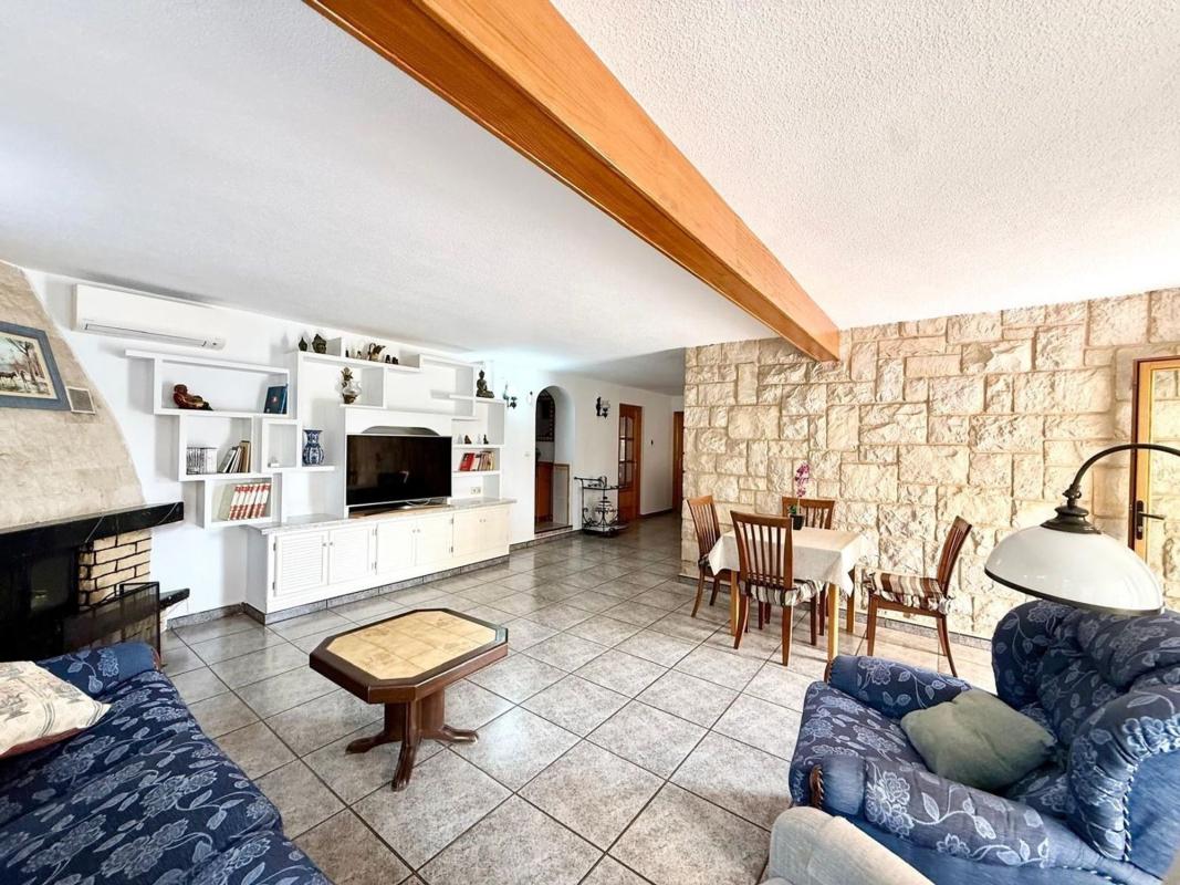Properties for sale and rent in Spain photo 5