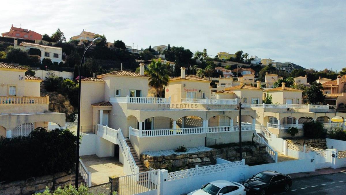 Properties for sale and rent in Spain photo 1