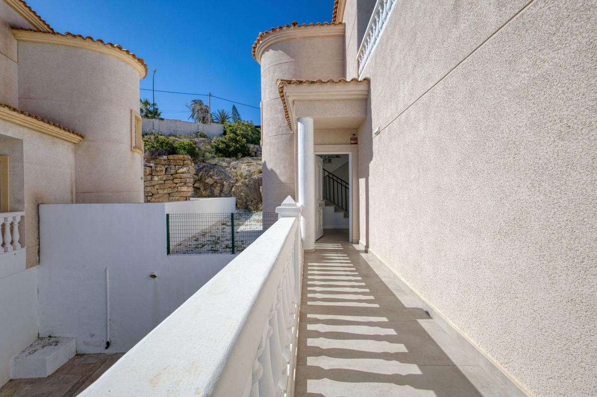 Properties for sale and rent in Spain photo 2