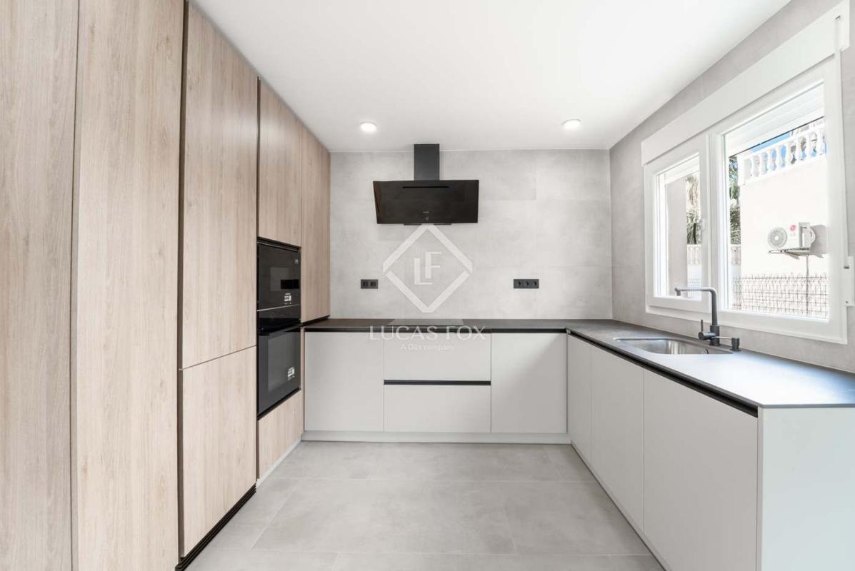Properties for sale and rent in Spain photo 1
