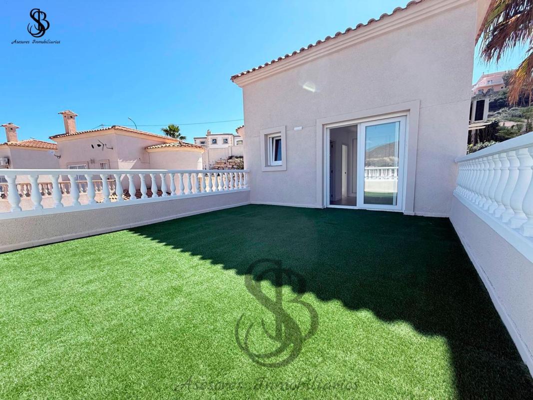 Properties for sale and rent in Spain photo 5