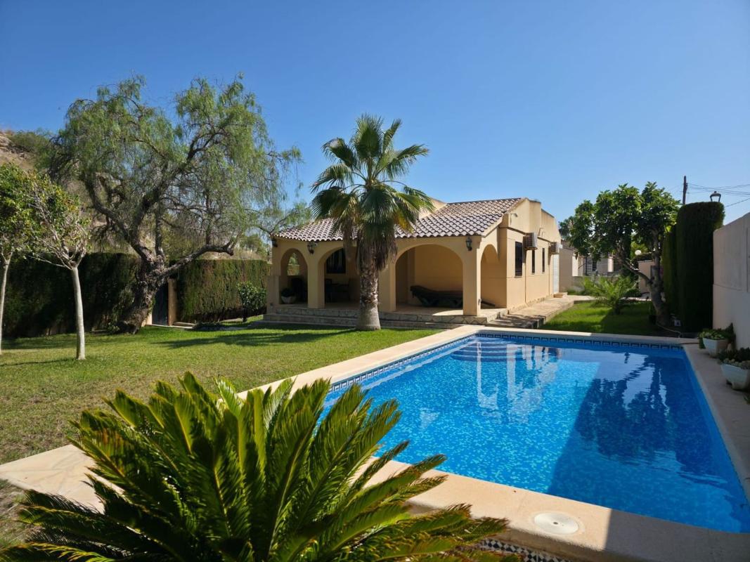 Properties for sale and rent in Spain photo 1