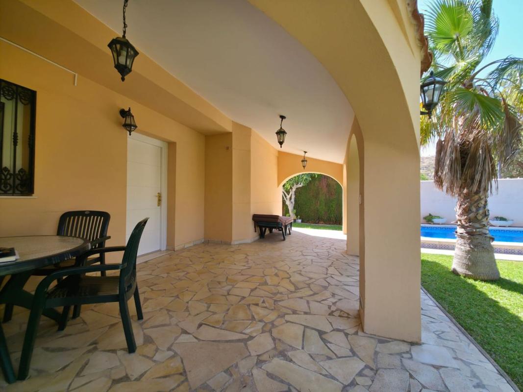 Properties for sale and rent in Spain photo 2