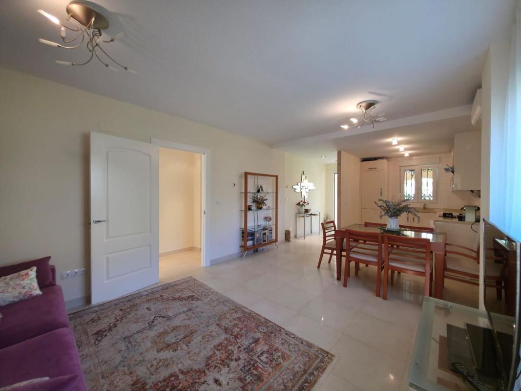 Properties for sale and rent in Spain photo 4