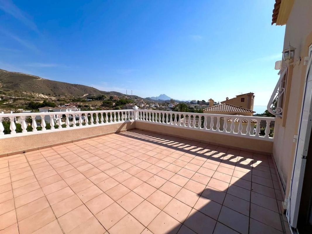 Properties for sale and rent in Spain photo 3