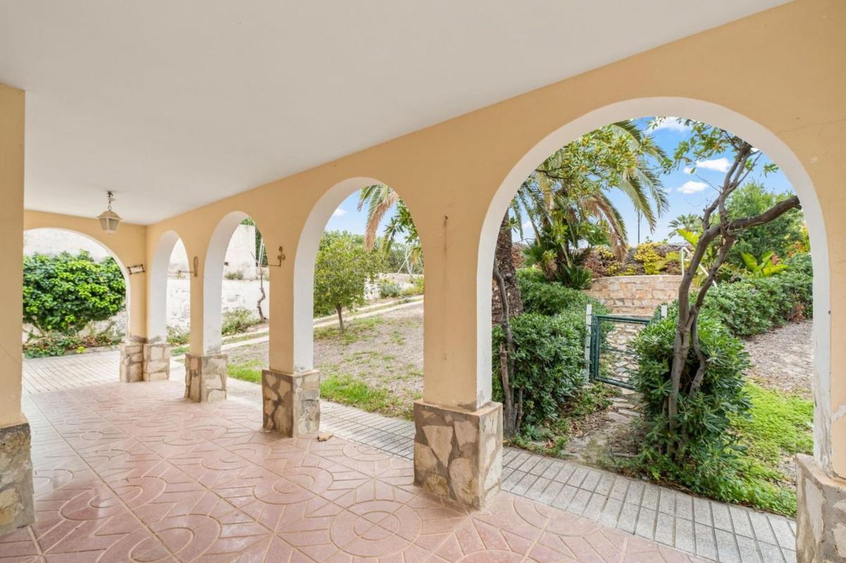 Properties for sale and rent in Spain photo 2