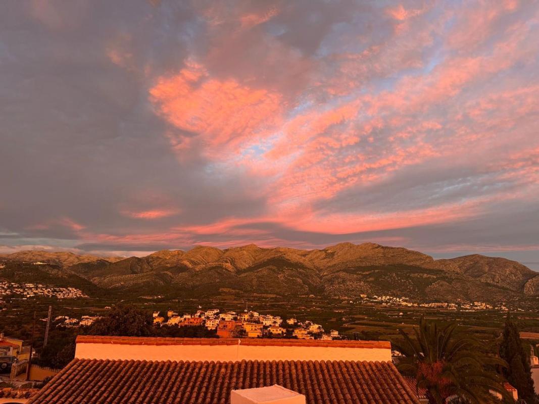 Properties for sale and rent in Spain photo 2