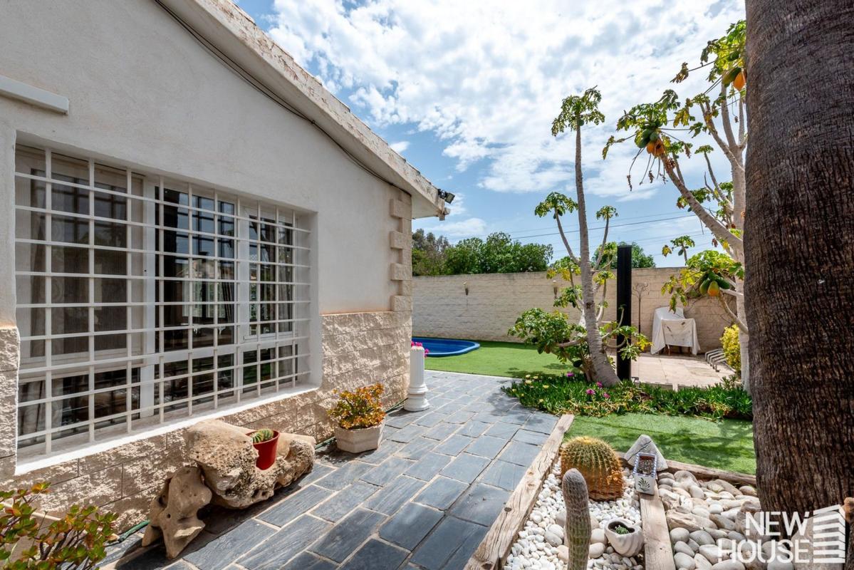 Properties for sale and rent in Spain photo 5