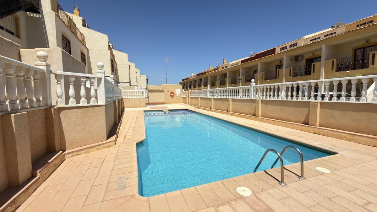 Venta de chalet independiente en Casa o chalet en La Zenia, Orihuela, Orihuela
 photo 3