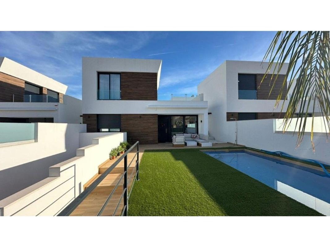 Properties for sale and rent in Spain photo 1
