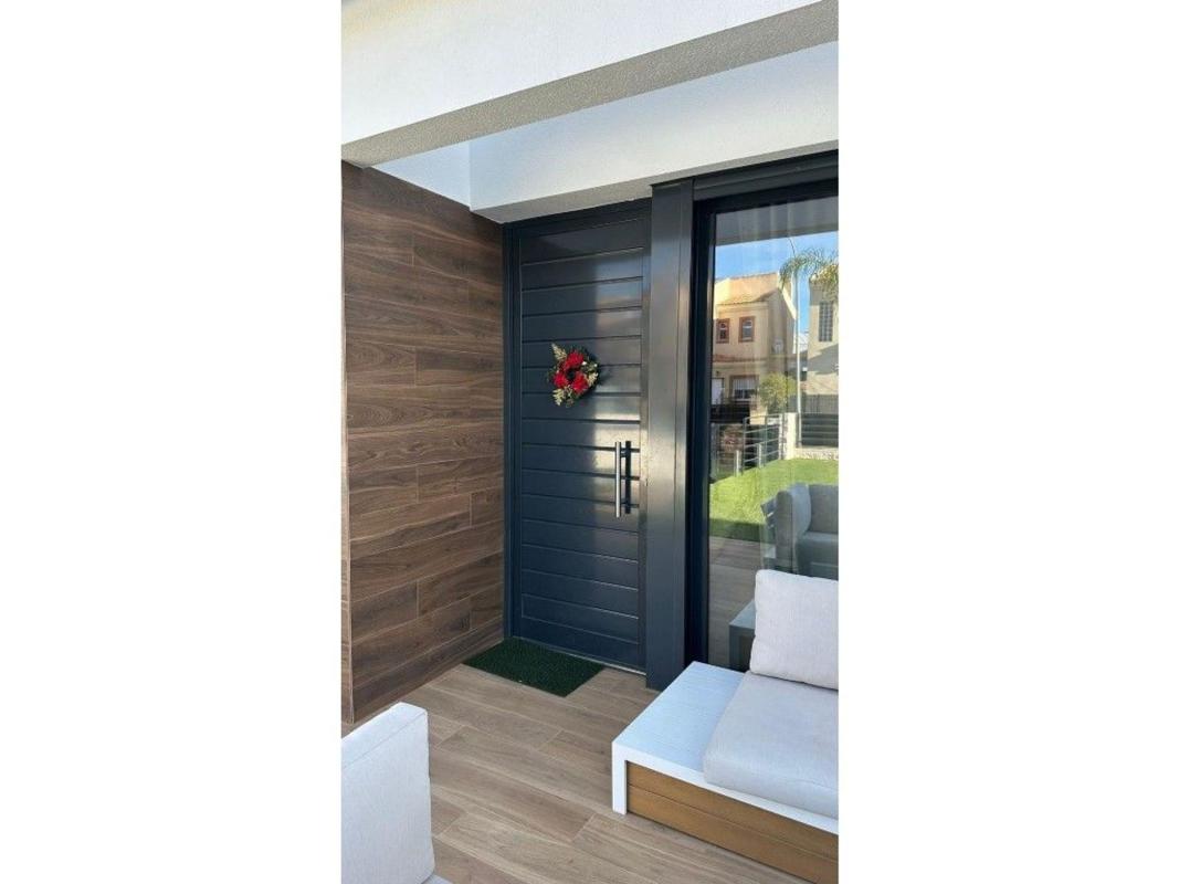 Properties for sale and rent in Spain photo 2
