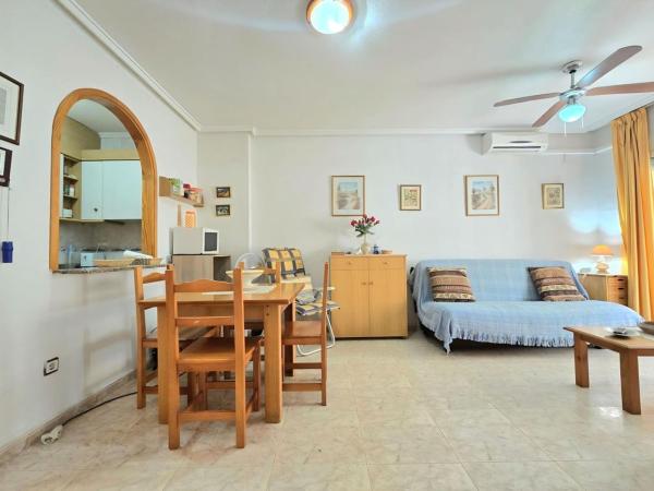 Sale of flat in Piso en Avenida Habaneras - Curva de Palangre, Torrevieja, Torrevieja
 photo 1