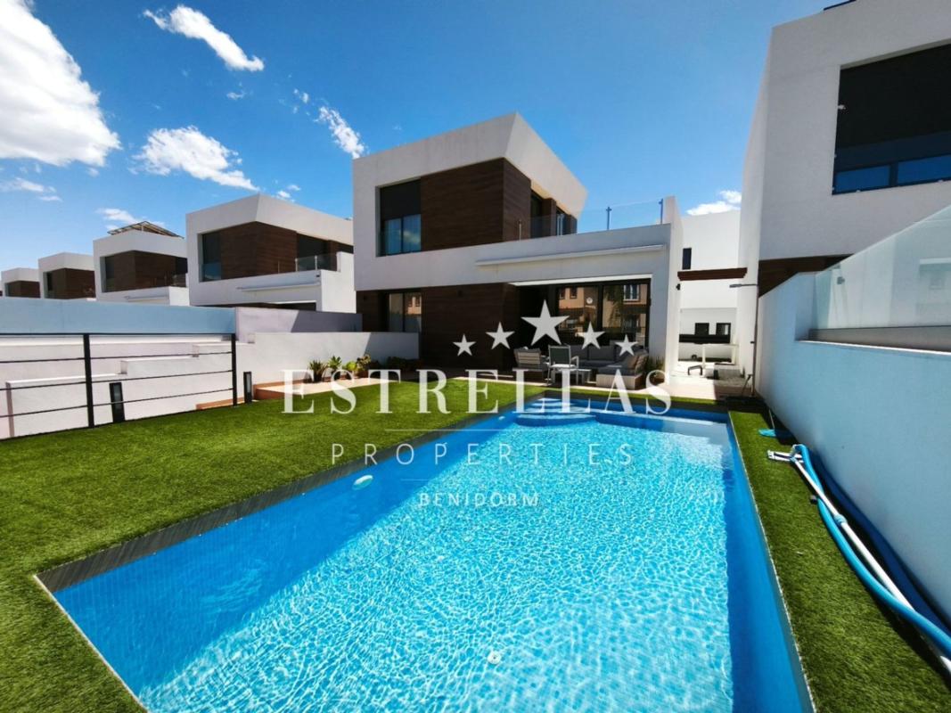 Properties for sale and rent in Spain photo 1