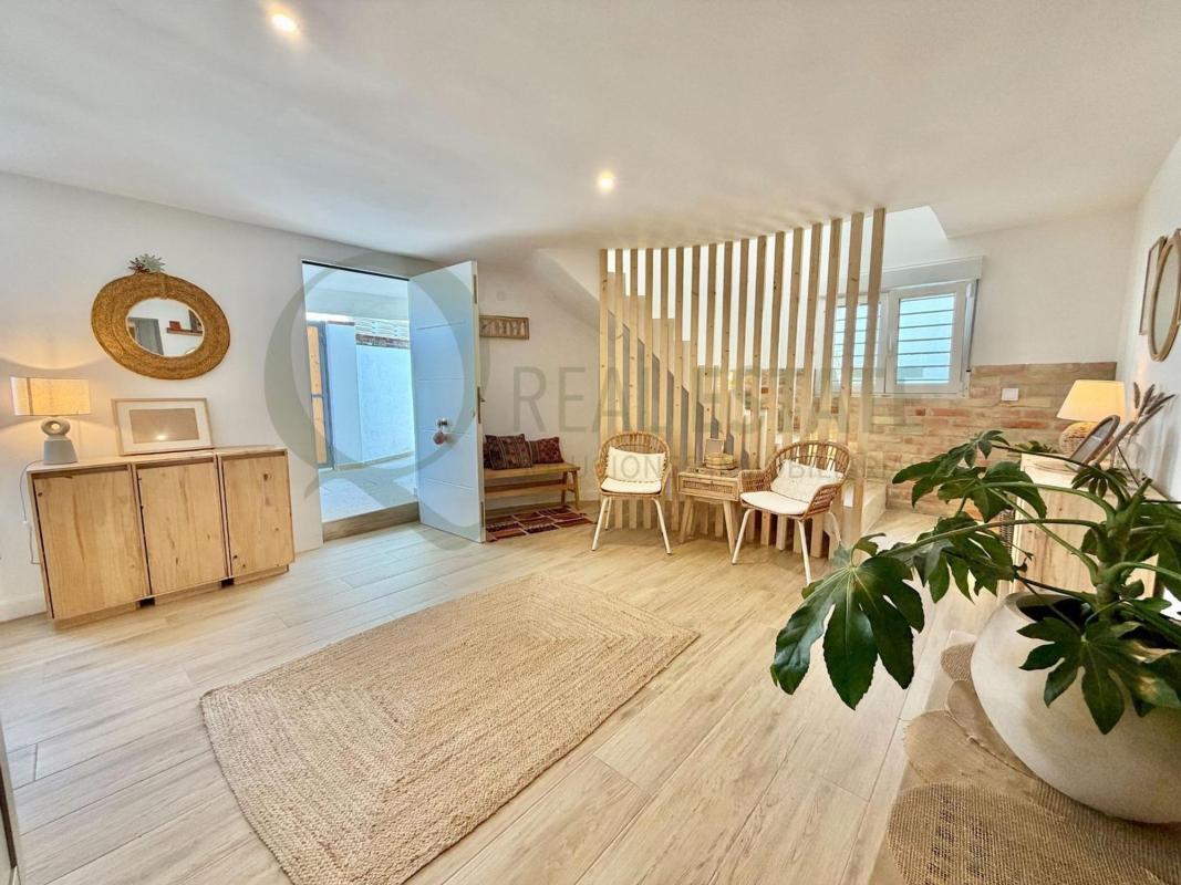 Properties for sale and rent in Spain photo 3