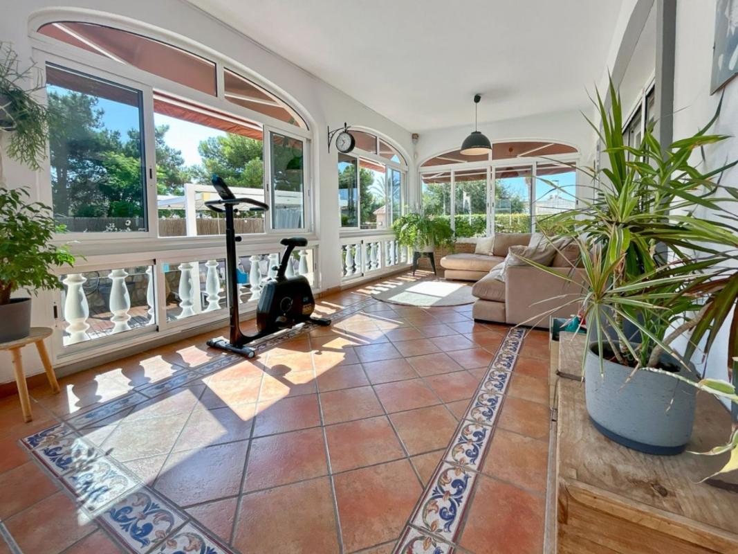 Properties for sale and rent in Spain photo 4