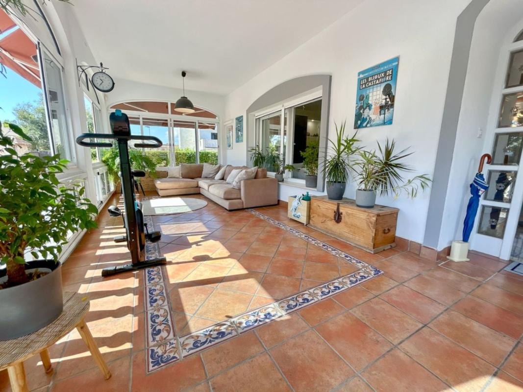 Properties for sale and rent in Spain photo 5
