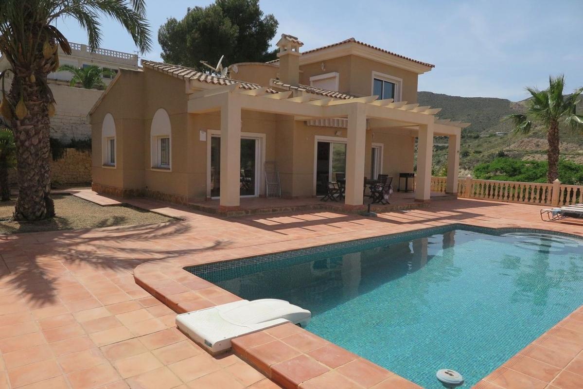 Properties for sale and rent in Spain photo 4